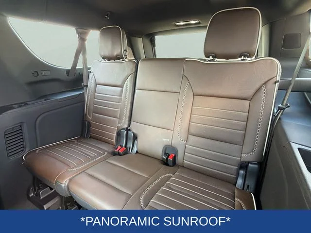Used 2025 White GMC Denali Ultimate image 18