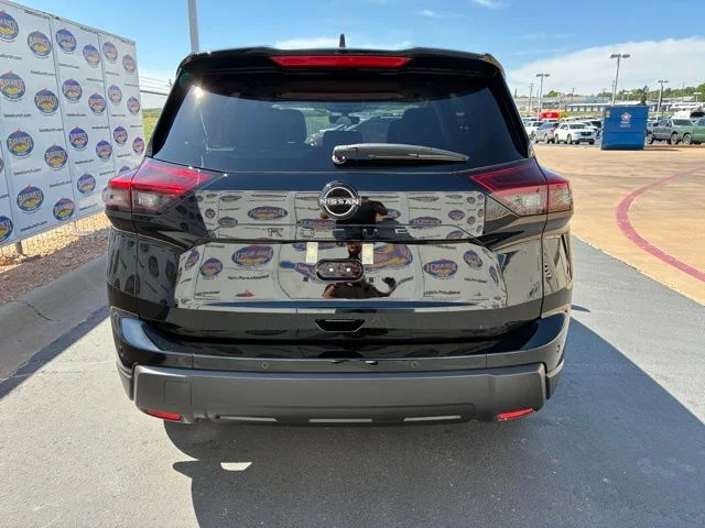 Used 2026 Black Nissan Dark Armor image 5