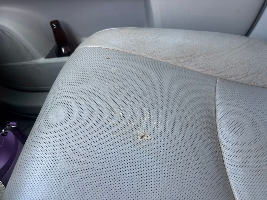 Used 2012  Toyota Limited image 19