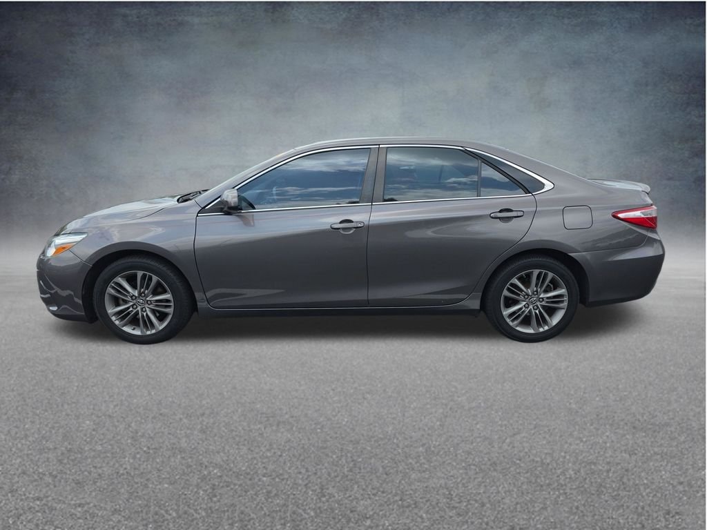 Used 2015 Gray Toyota SE image 11