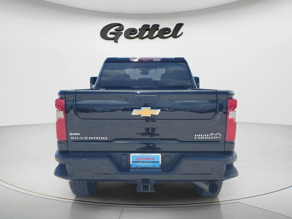 Used 2024 Black Chevrolet High Country image 6