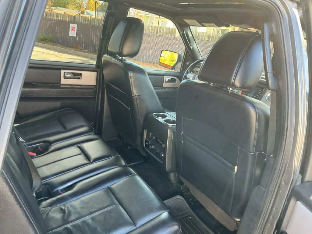 Used 2017 Gray Ford Limited image 33