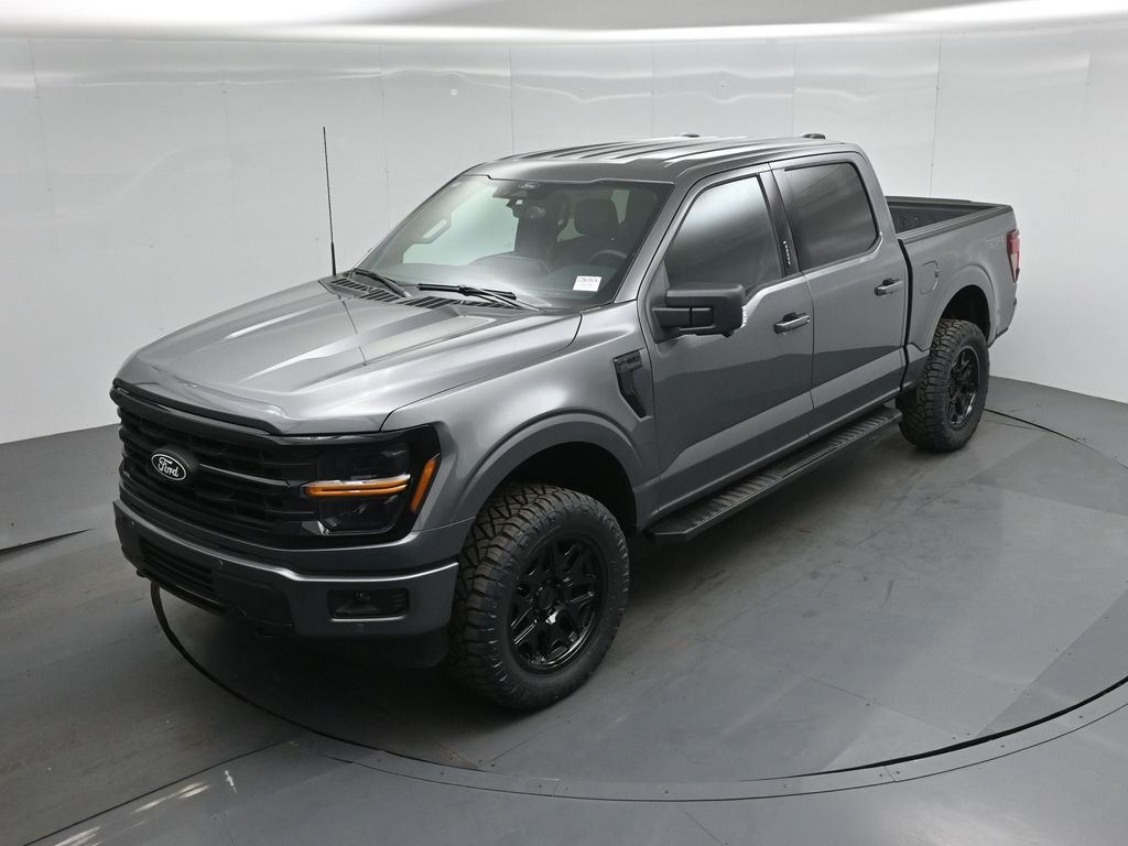 New 2026 Carbonized Gray Metallic Ford XLT image 35