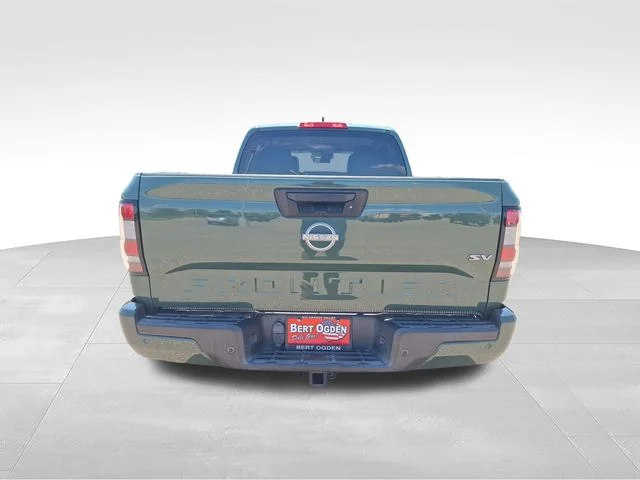 Used 2023 Green Nissan SV image 7