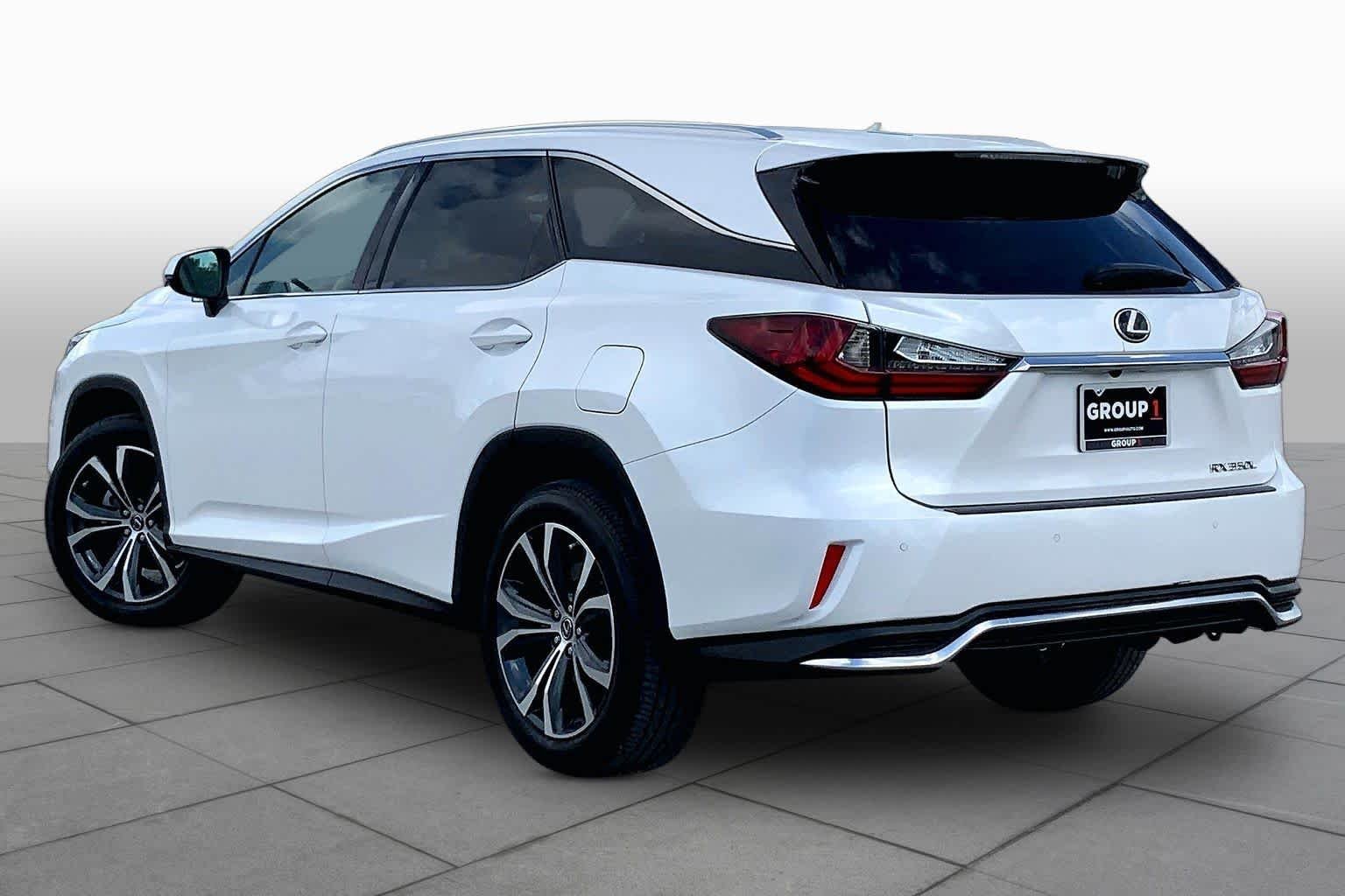 Used 2021 Eminent White Pearl Lexus  image 12
