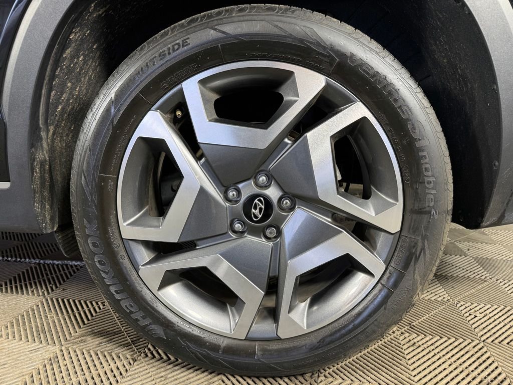 Used 2024 Black Hyundai SEL image 27
