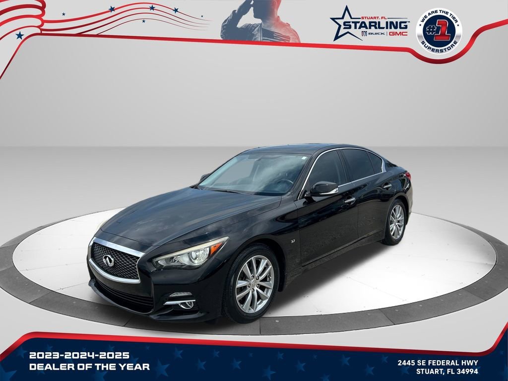 2015 INFINITI Q50 Premium's photo