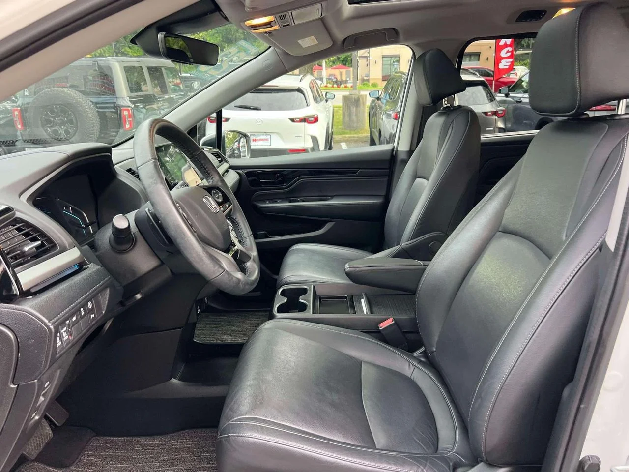 2023 Honda Odyssey Touring - Photo 19