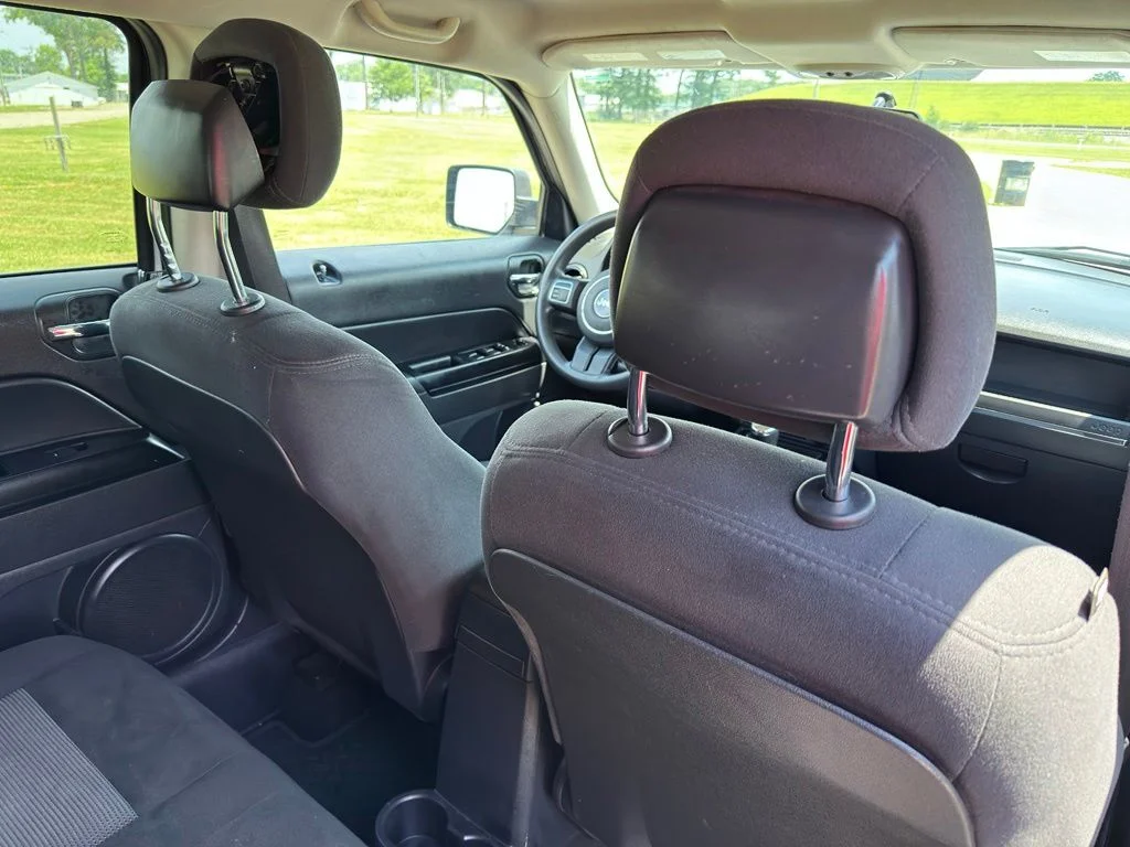 Used 2015 White Jeep Sport image 30