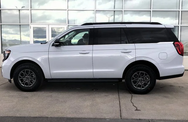 New 2026 Silver Ford Active image 4
