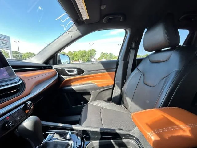 Used 2024 None Jeep Limited image 49