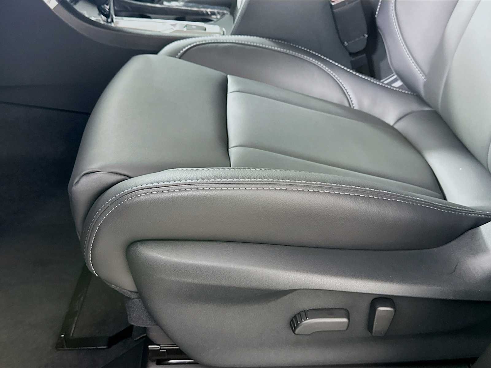 New 2026 CRIMSON RED PEARL Subaru Premium 7-Passenger image 17