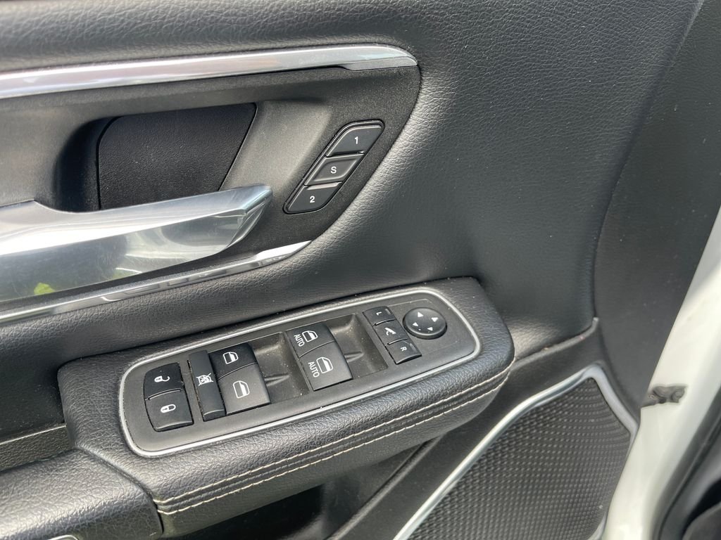 Used 2022 White Ram Laramie image 12