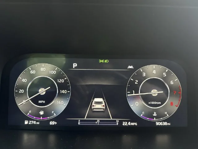 Used 2023 White Kia X-Line SX Prestige image 22