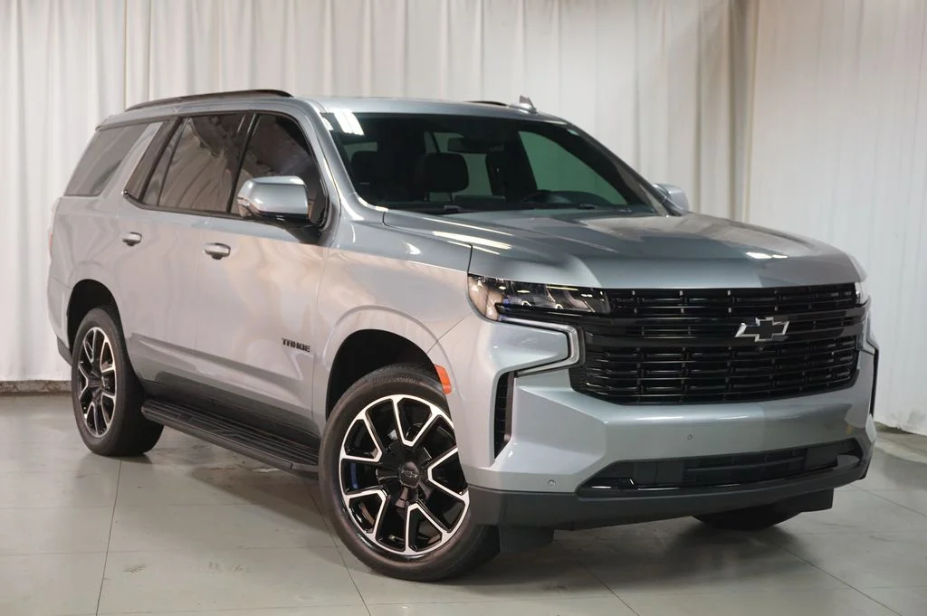 Used 2023 Sterling Gray Metallic Chevrolet RST image 5