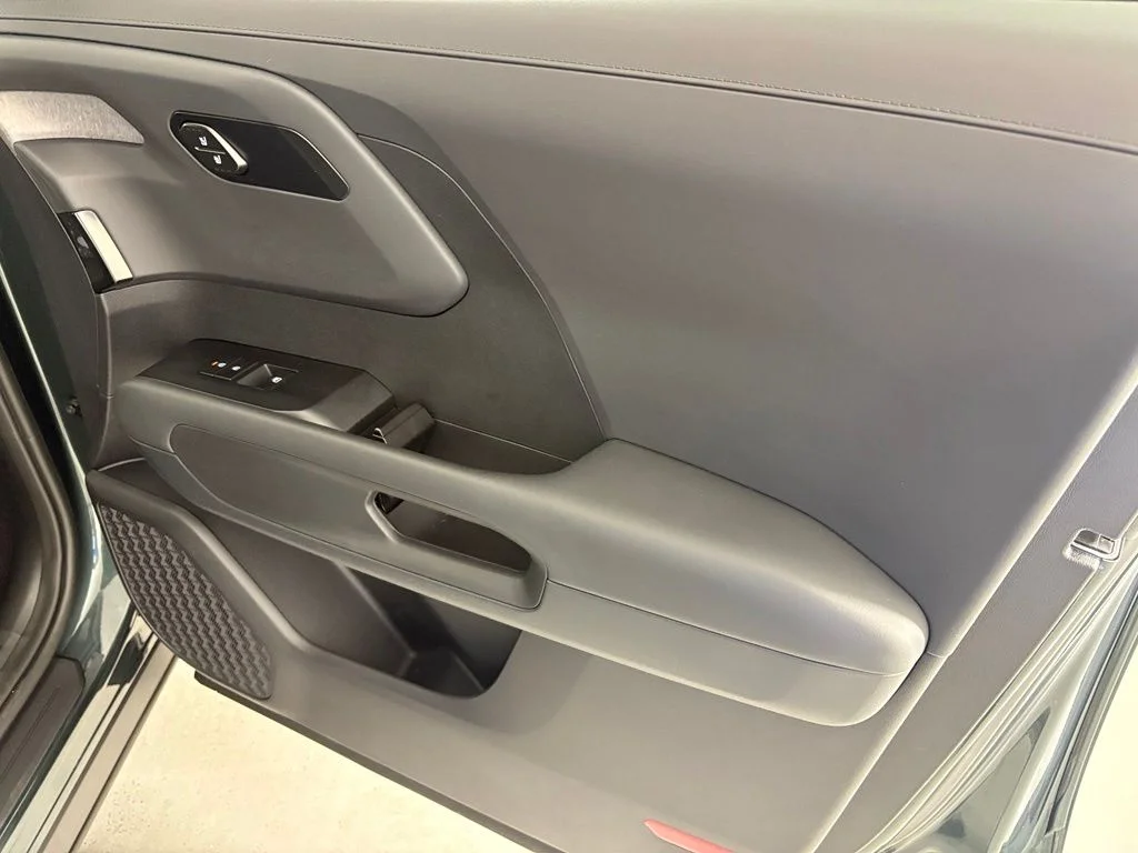 New 2027 Black Jade Green Kia X-Line EX image 47