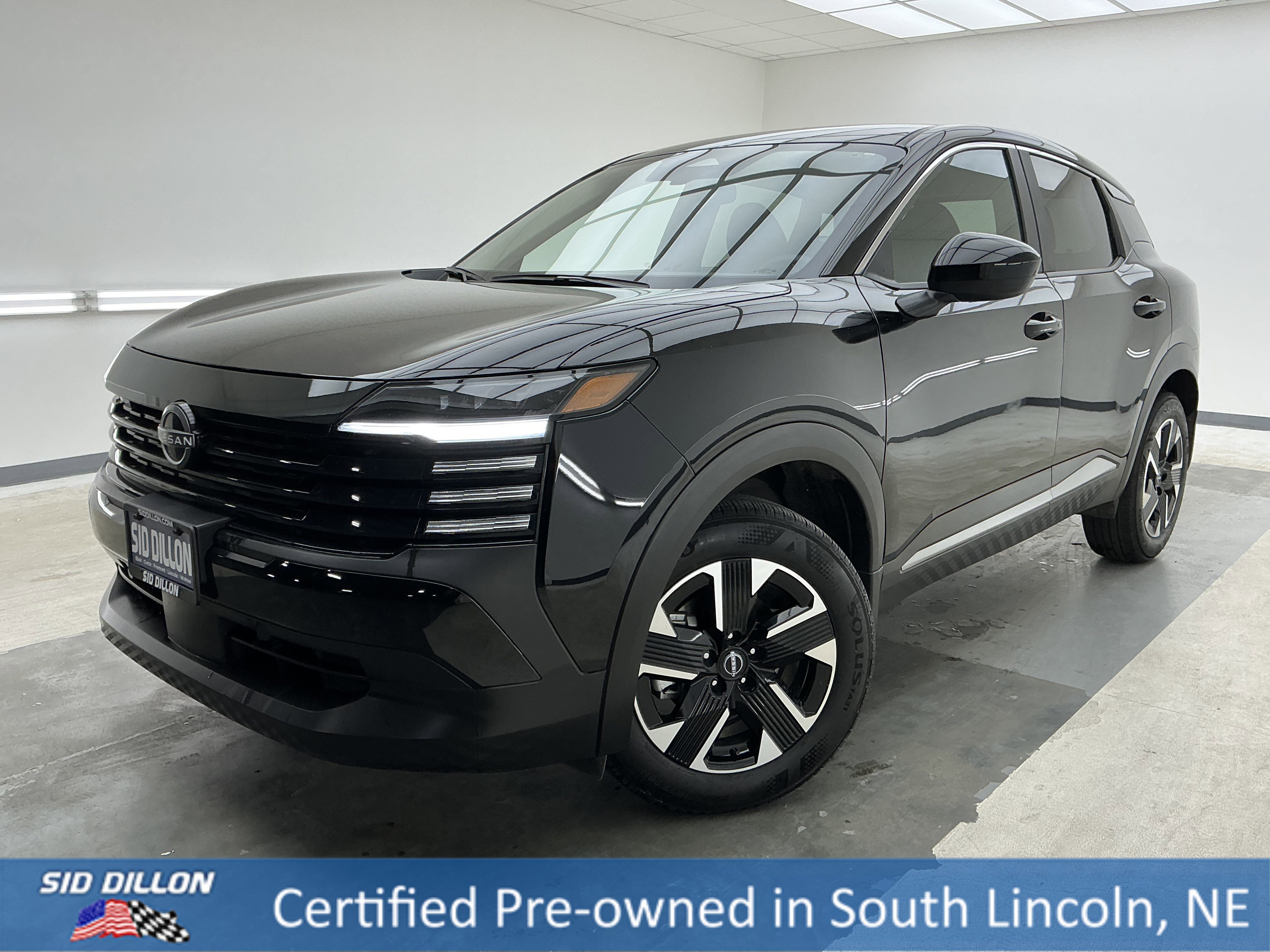 Super Black 2025 Nissan Kicks SV AWD SUV / Crossover All-Wheel Drive Continuously Variable Transmission