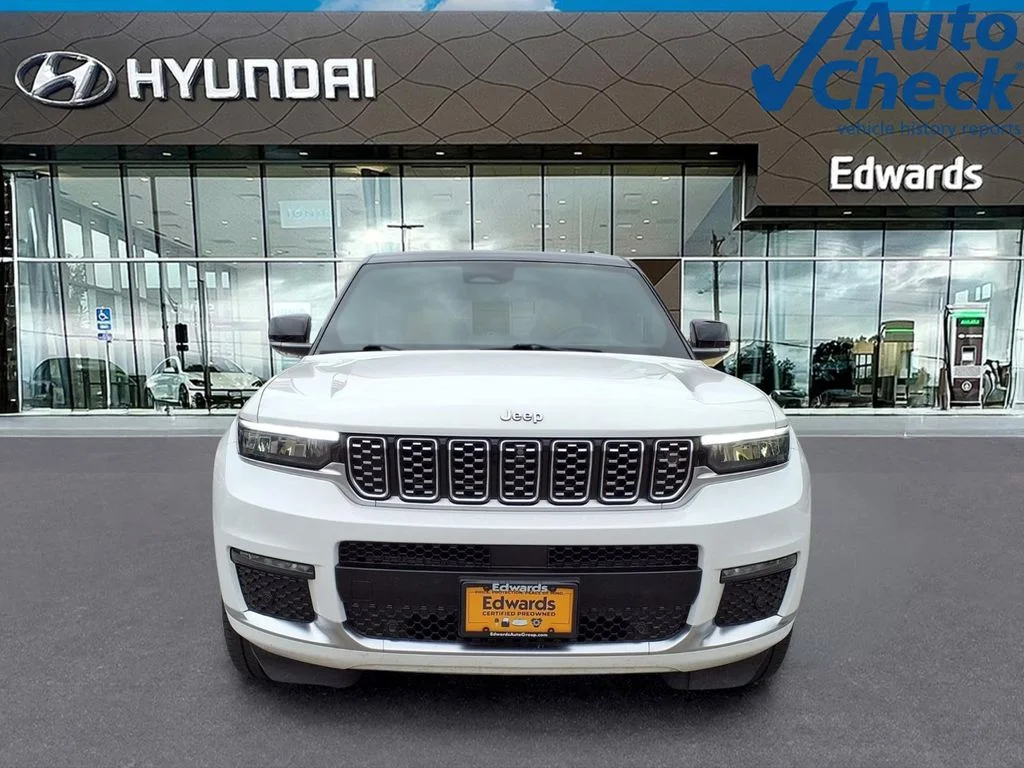 Used 2023 White/off-white Jeep Summit image 10