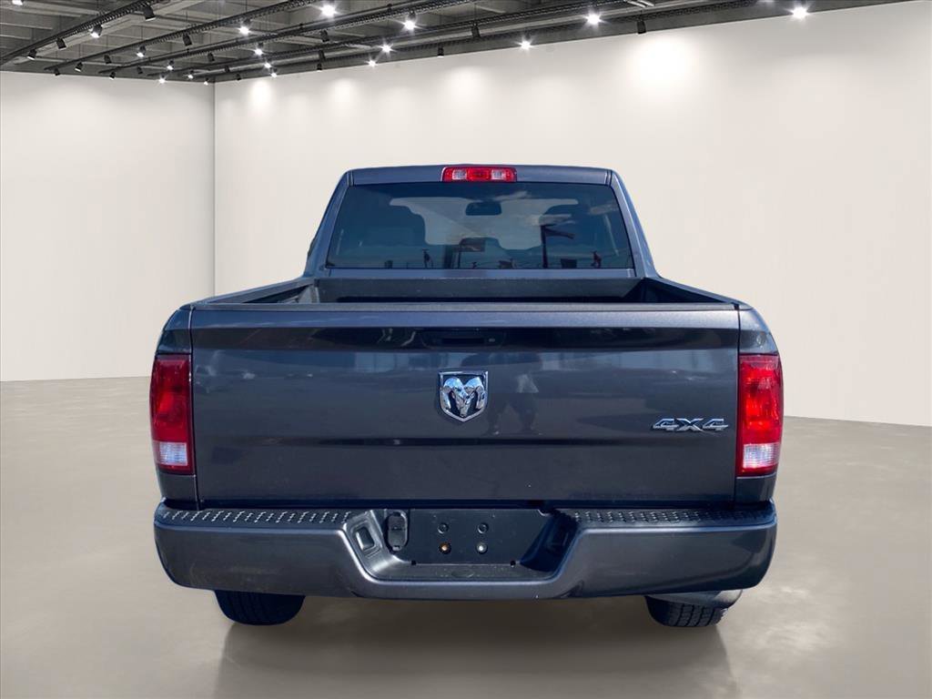 Used 2019 Granite Crystal Metallic Clearcoat Ram Express image 6