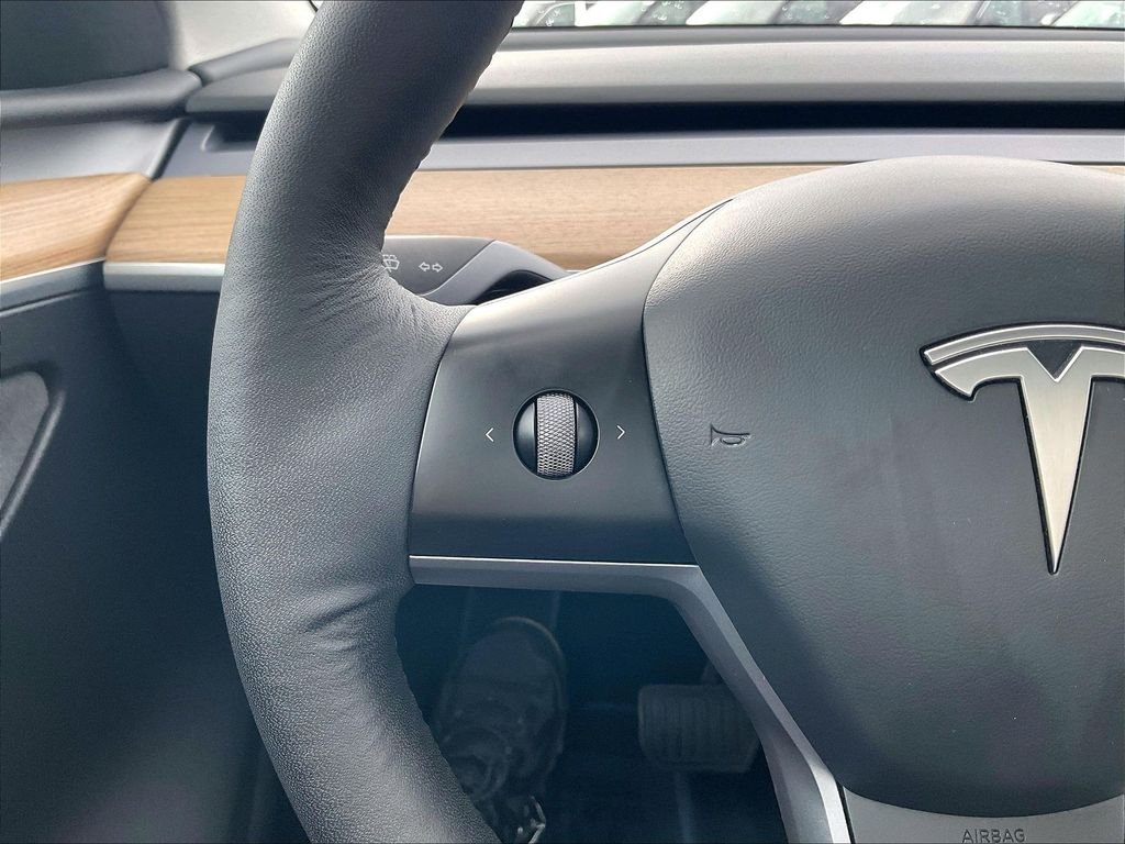 Used 2022 Deep Blue Metallic Tesla Long Range image 22