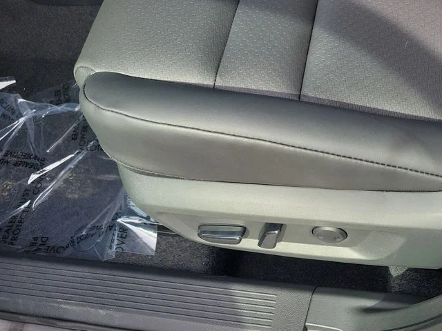 New 2026 Everest White Pearl TriCoat Nissan Dark Armor™ image 9