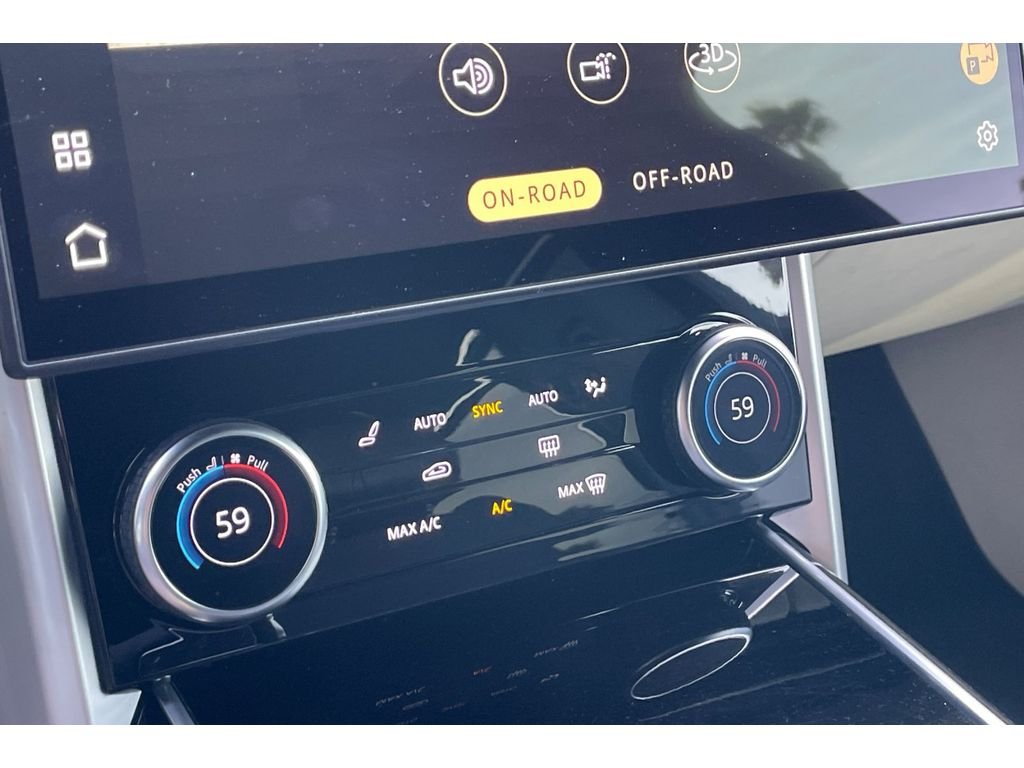 Used 2023 Fuji White Land Rover SE image 28