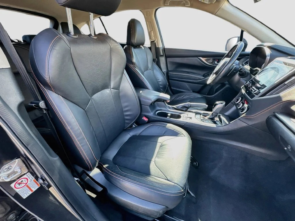 Used 2018 Gray Subaru 2.0i Limited image 33