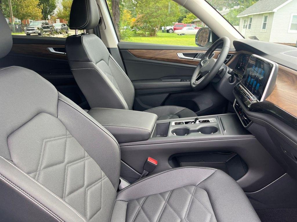 2026 Volkswagen Atlas SE - Photo 32
