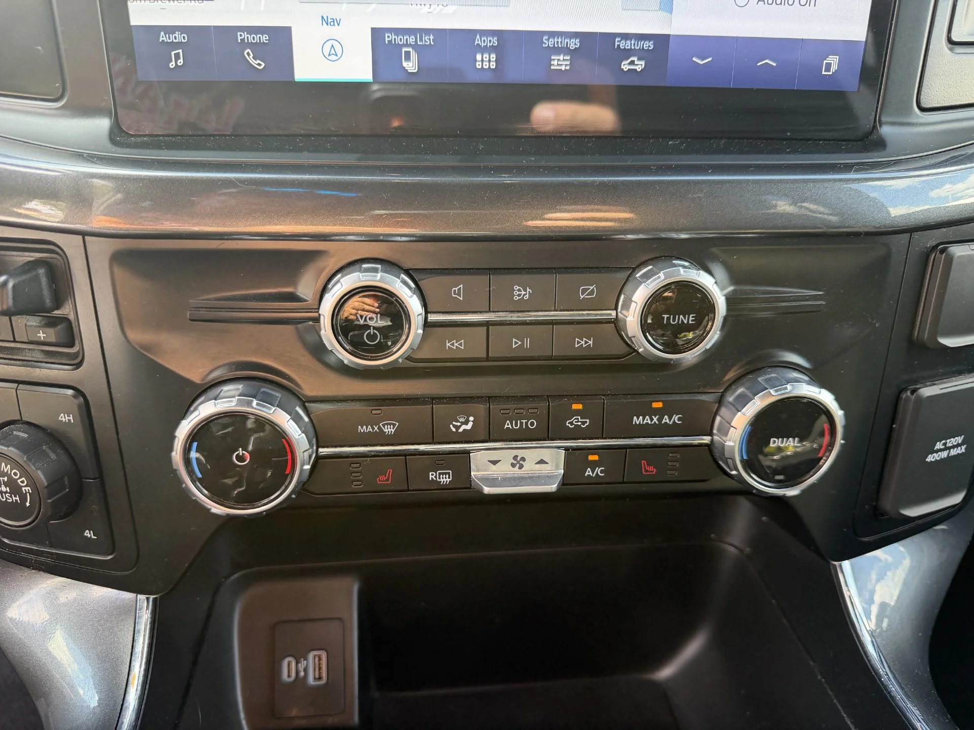 Certified Used 2023 Blue Metallic Ford XLT image 5