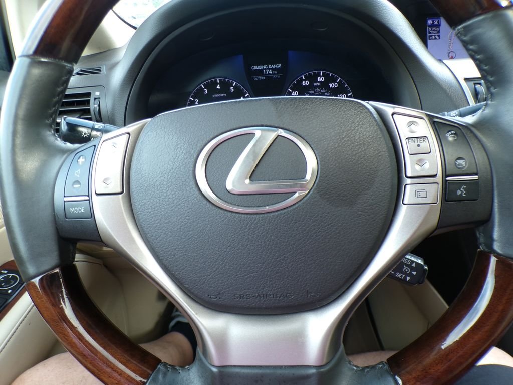 Used 2015 Gray Pearl Lexus 350 image 18