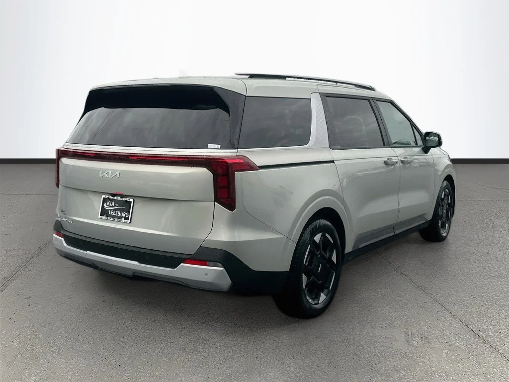 New 2027 Ivory Silver Kia EX image 7