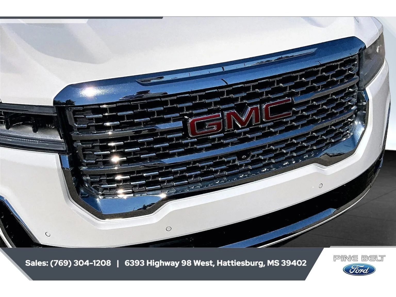 Certified Used 2021 White Frost Tricoat GMC Denali image 22