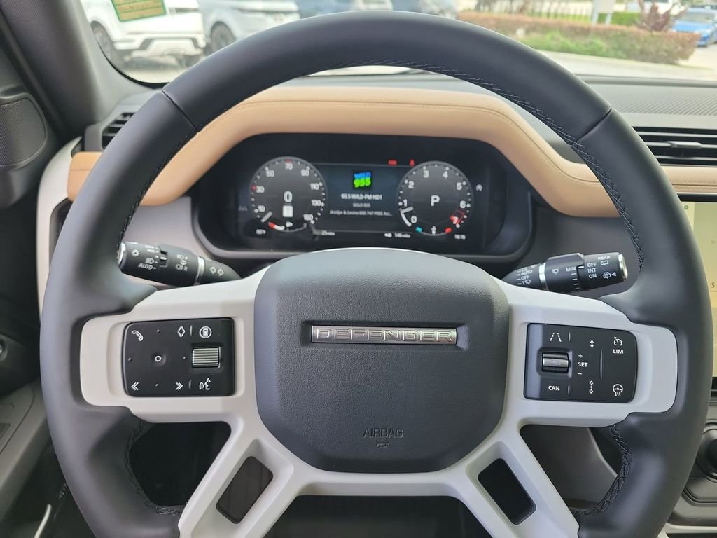 New 2026 Woolstone Green Land Rover X-Dynamic SE image 27