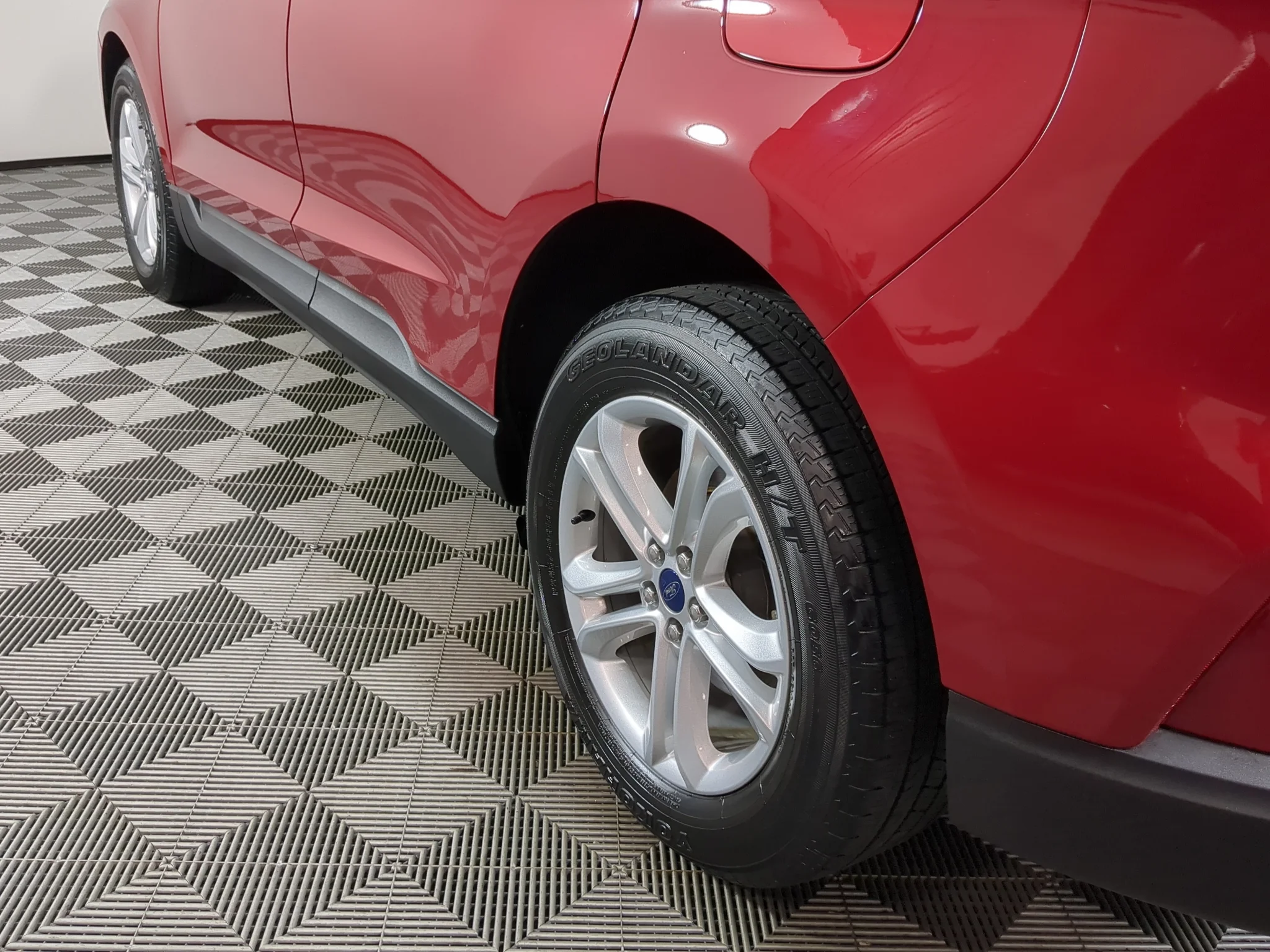 Used 2020 Rapid Red Metallic Tinted Clearcoat Ford SEL image 6