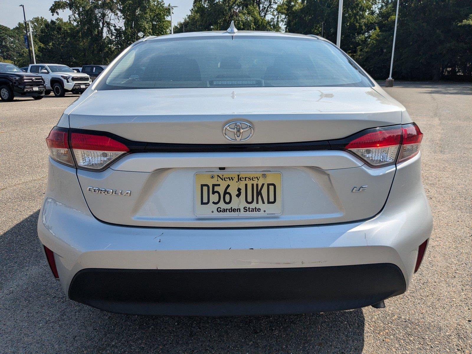 Used 2024  Toyota LE image 5