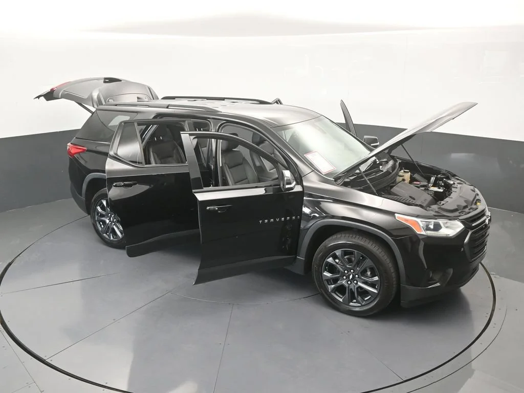 Used 2021 Mosaic Black Metallic Chevrolet RS image 82