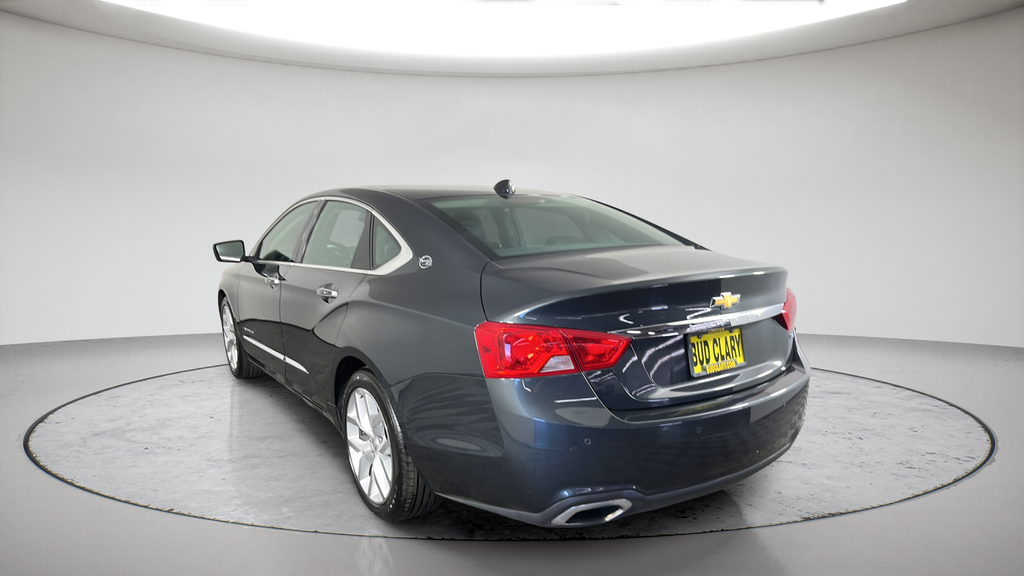 Used 2014 Ashen Gray Metallic Chevrolet LTZ image 5