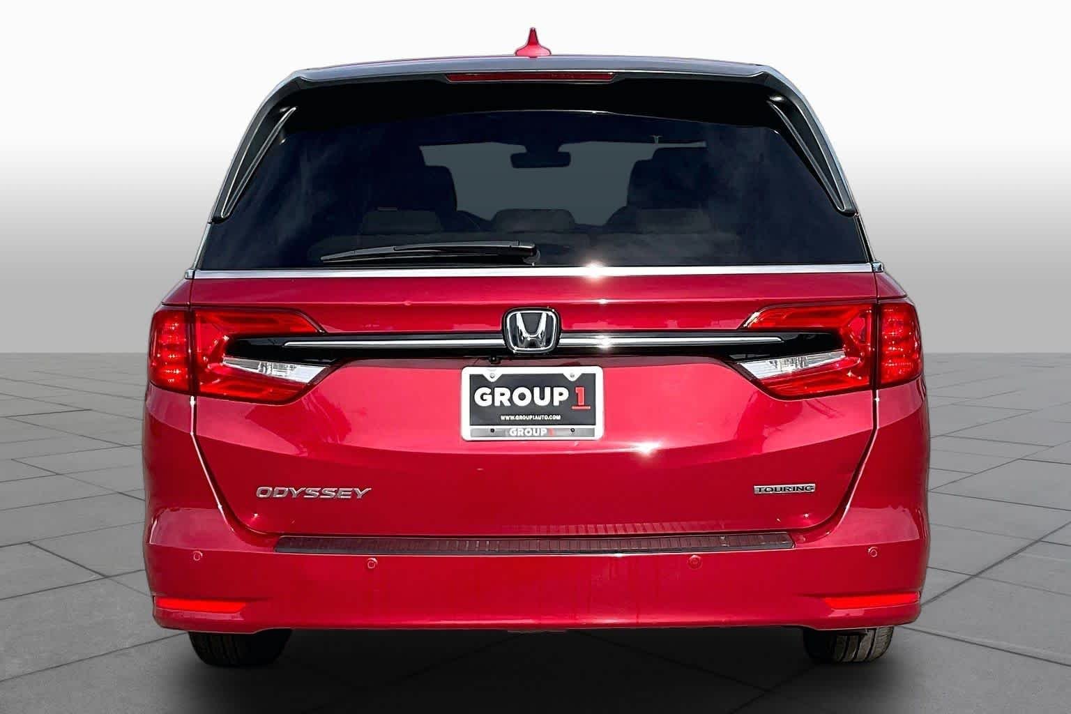 2024 Honda Odyssey Touring - Photo 5