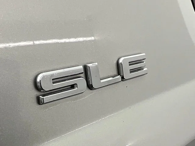 Used 2019 Silver GMC SLE image 27