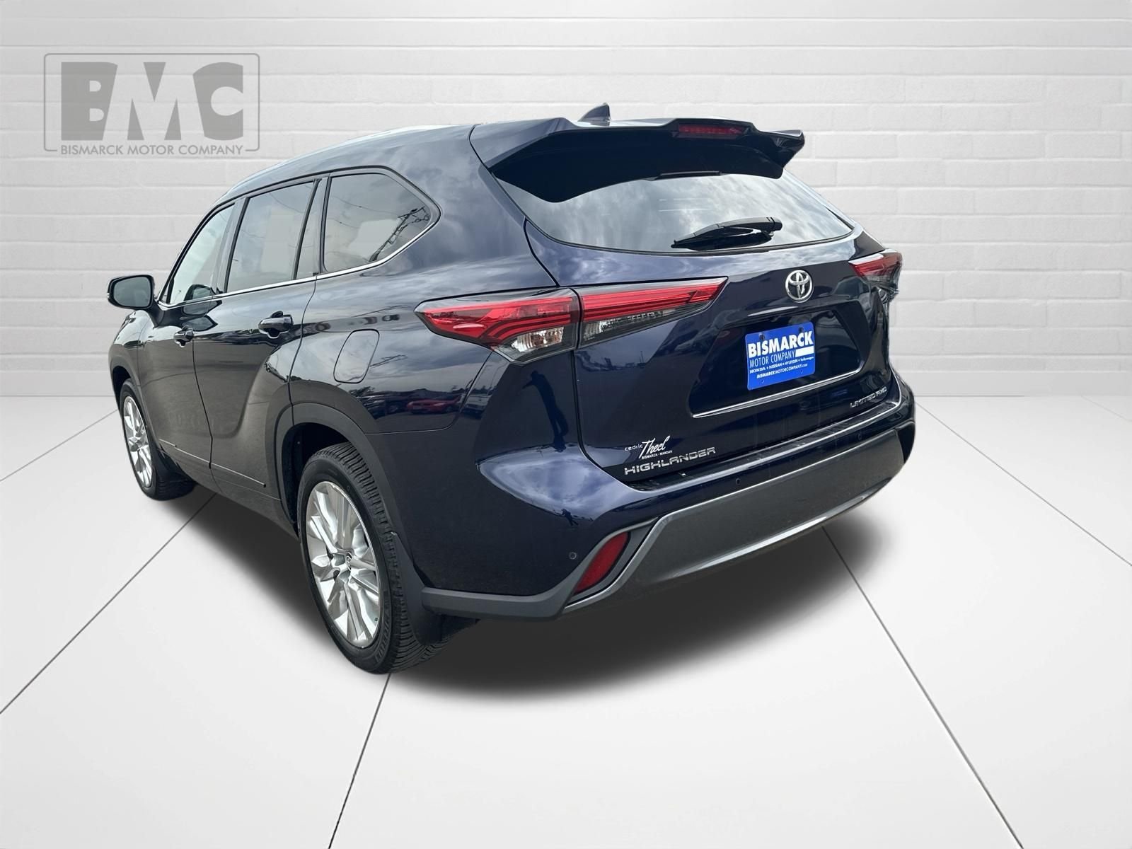 Used 2021 Blue Toyota Limited image 4