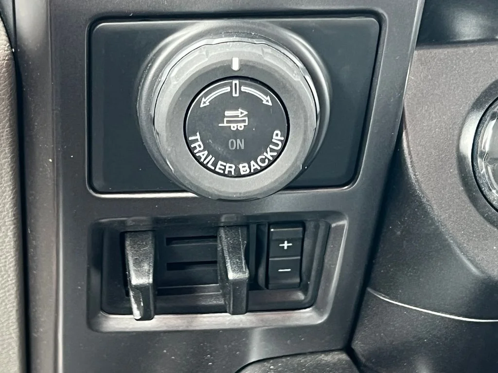Used 2019 Black Ford XLT image 30