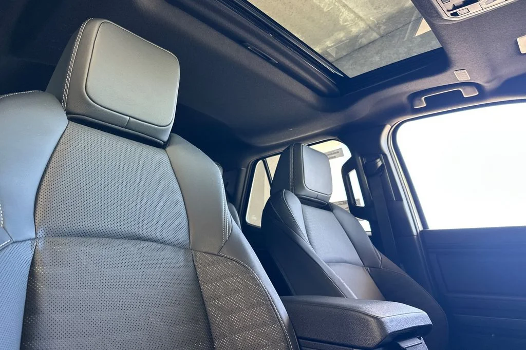 New 2026 Cutting Edge Toyota 4Runner TRD Off-Road Premium image 17