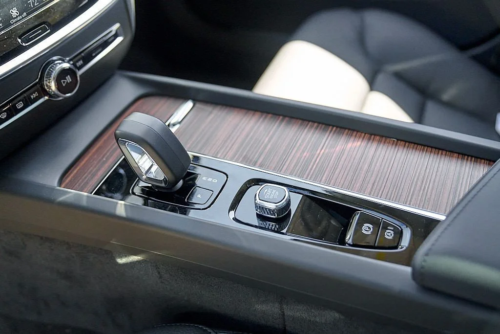 New 2026 Vapour Grey Volvo Plus image 16