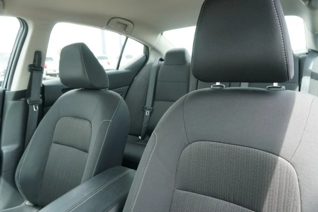Used 2025 BLACK Nissan SV image 15