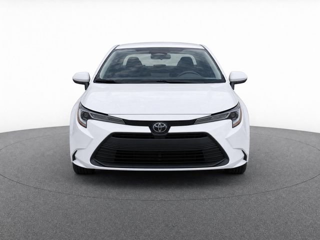 Used 2025 White Toyota LE image 5