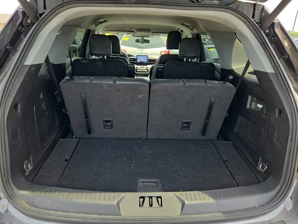 Used 2022 Gray Ford XLT image 10