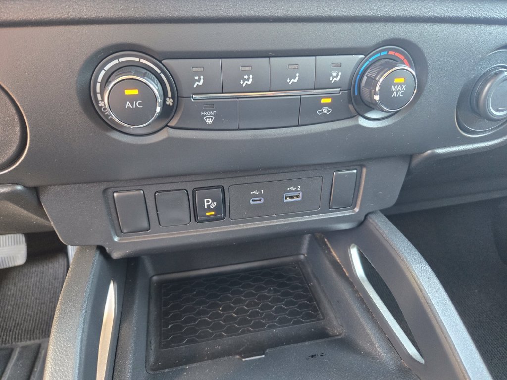 Used 2025 White Nissan SV image 14