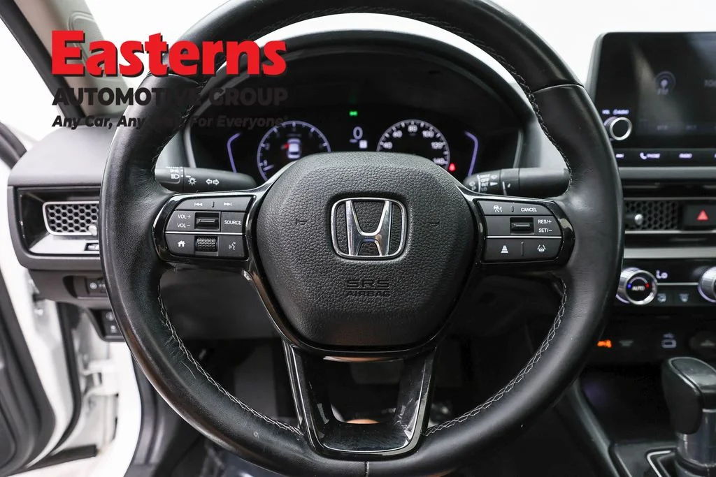Used 2024 White Honda EX image 10