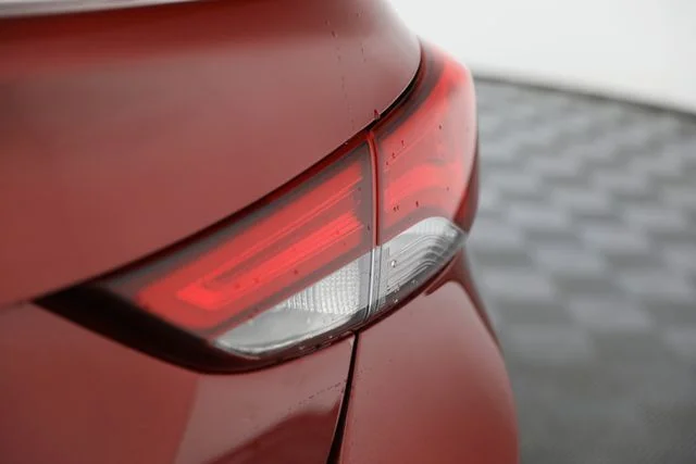 Used 2014 Red Hyundai Limited image 32