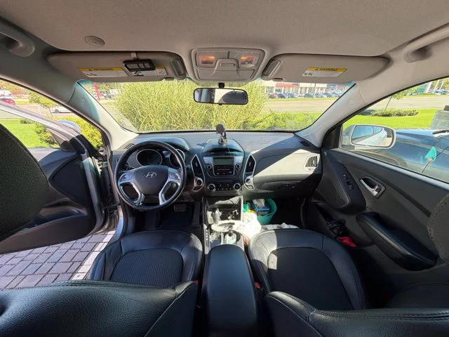Used 2012 Gray Hyundai GLS image 10